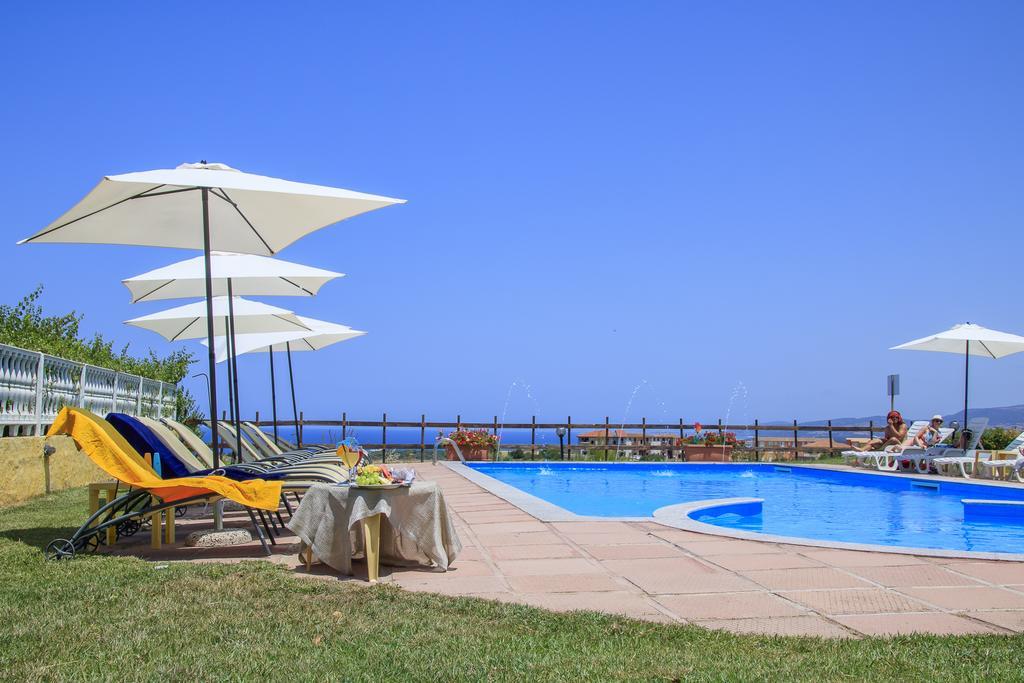 Abbaidda Hotel Valledoria  Bagian luar foto