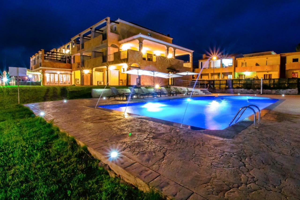 Abbaidda Hotel Valledoria  Bagian luar foto